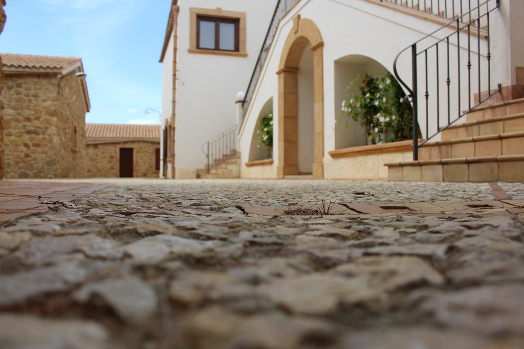 Agriturismo Feudo Muxarello Villa Aragona Exterior photo