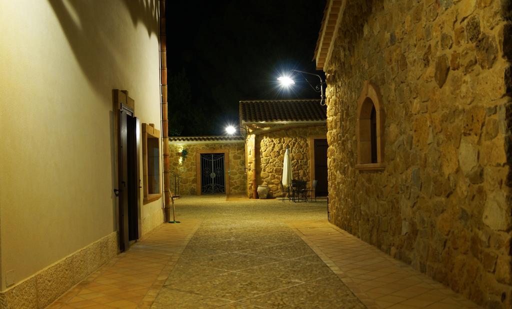Agriturismo Feudo Muxarello Aragona Exterior photo